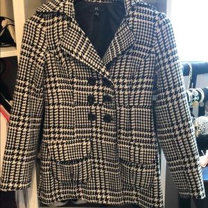 Thigh length black and white stitch peacoat!